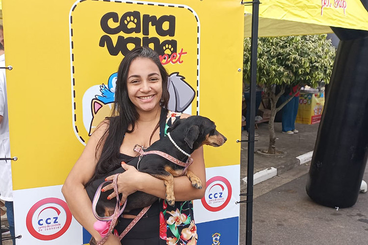 Mais de 100 animais vacinados contra a raiva no “Caravana Pet”