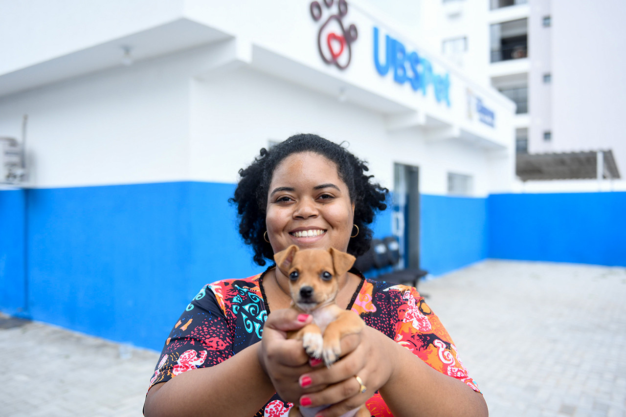 Veterinário orienta sobre cuidados com animais de estimação durante o calor intenso